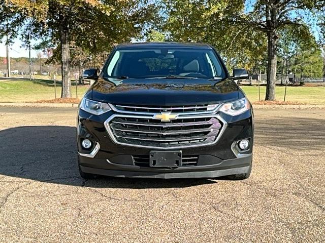 Used 2019 Chevrolet Traverse 1LT with VIN 1GNEVGKW5KJ222569 for sale in Brandon, MS