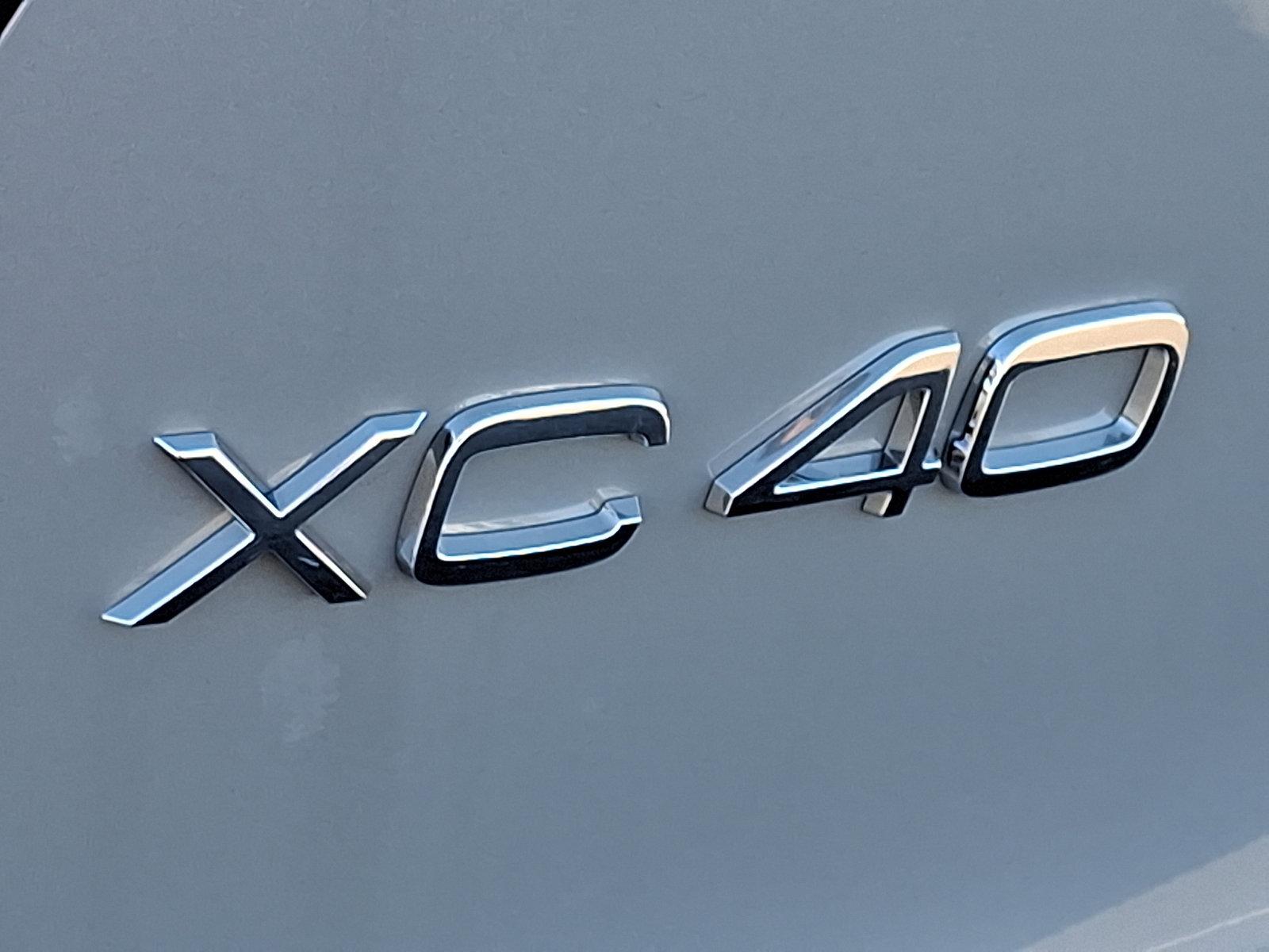 2025 Volvo XC40 Vehicle Photo in Trevose, PA 19053