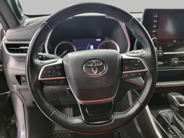 2022 Toyota Highlander Vehicle Photo in APPLETON, WI 54914-4656