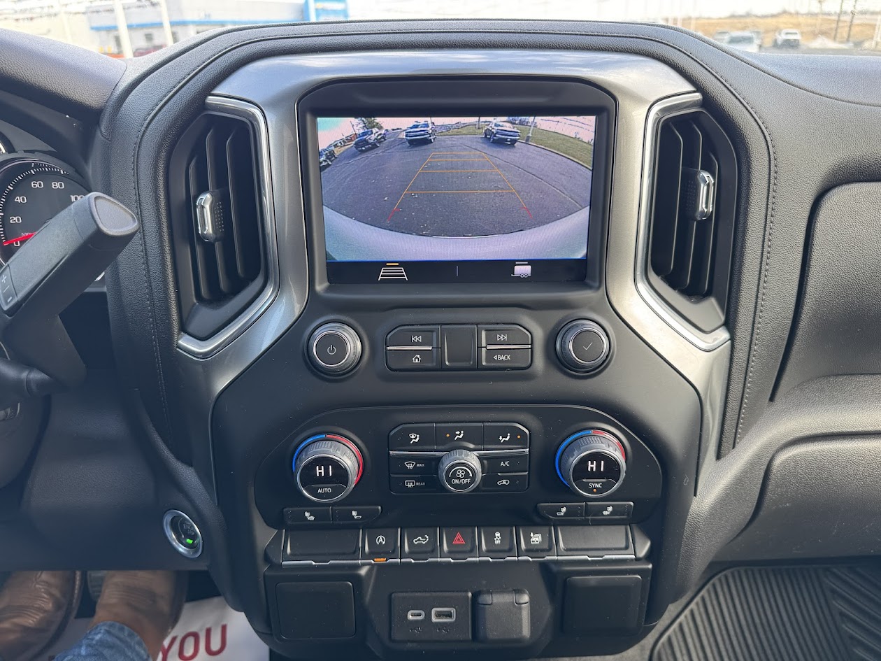 2022 Chevrolet Silverado 1500 LTD Vehicle Photo in BOONVILLE, IN 47601-9633