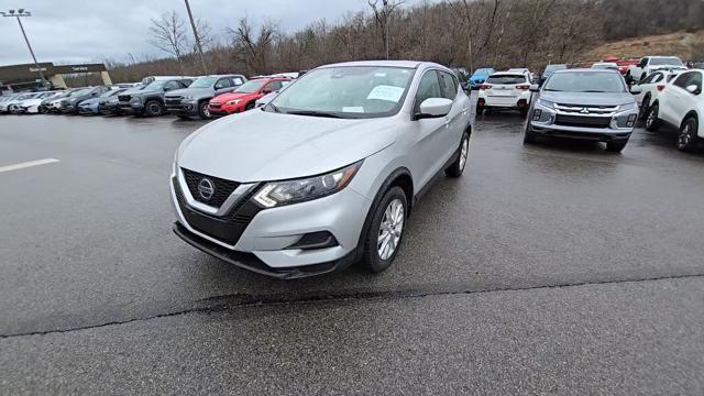 2021 Nissan Rogue Sport Vehicle Photo in Pleasant Hills, PA 15236