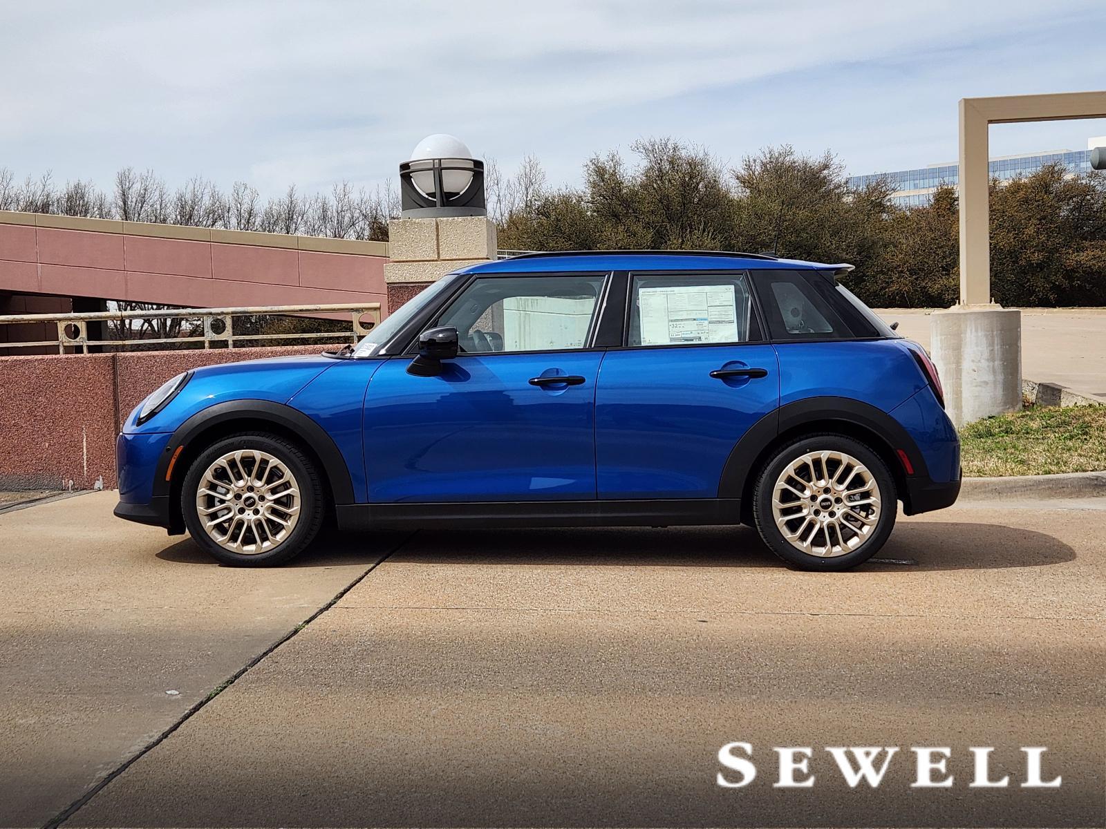 2025 MINI Cooper S Hardtop 4 Door Vehicle Photo in PLANO, TX 75024