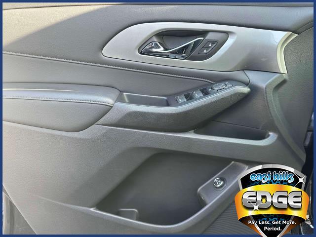 2022 Chevrolet Traverse Vehicle Photo in Roslyn, NY 11576