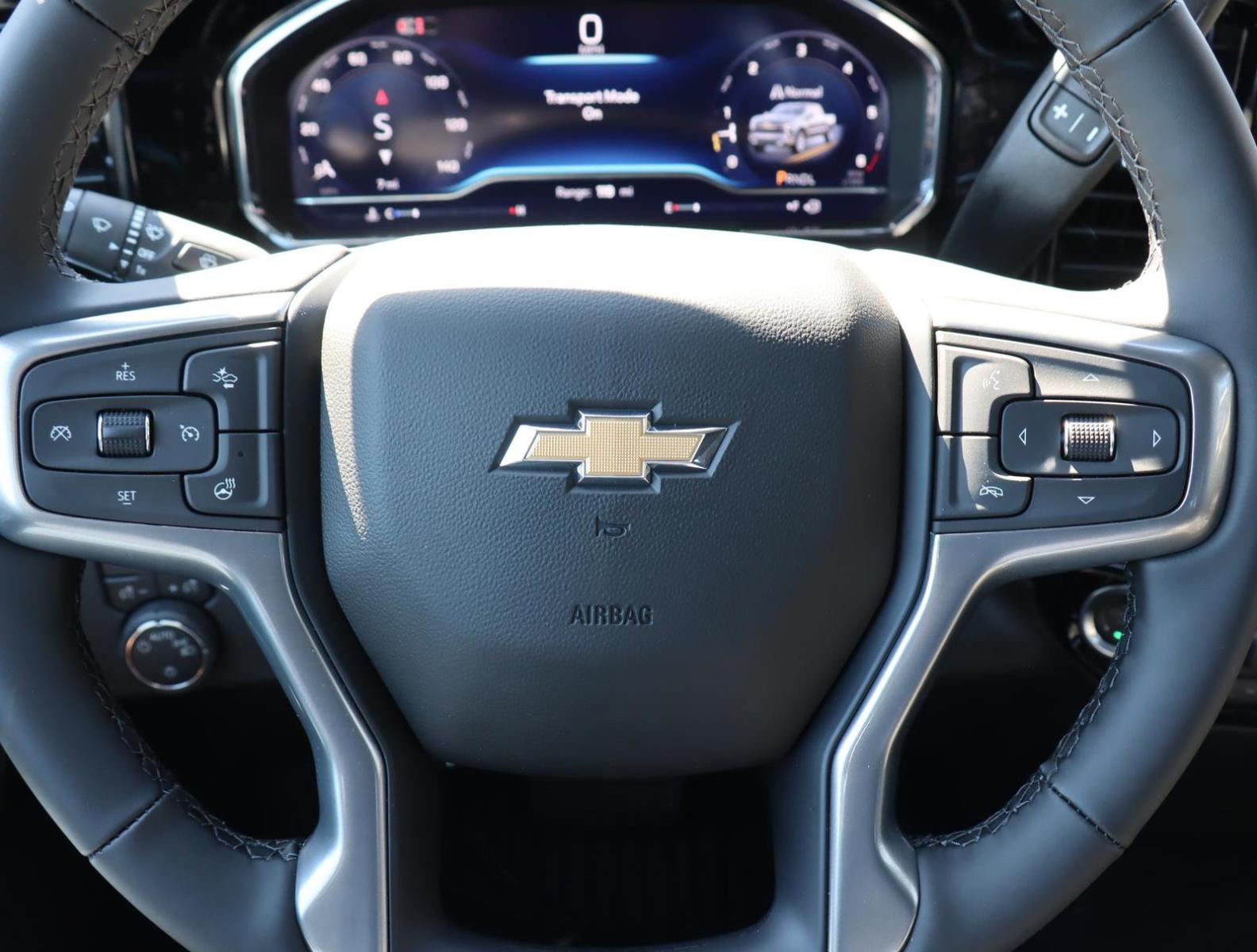 2025 Chevrolet Silverado 1500 Vehicle Photo in LOS ANGELES, CA 90007-3794