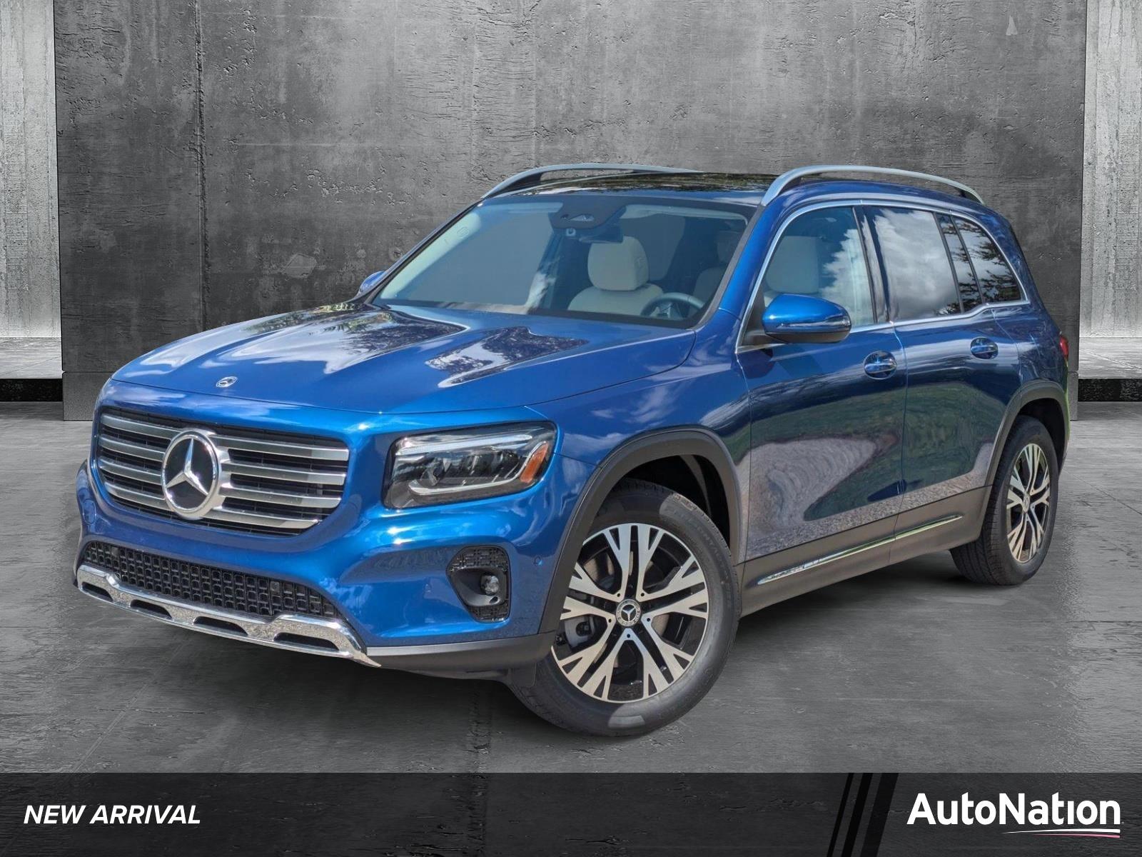 2025 Mercedes-Benz GLB Vehicle Photo in Sarasota, FL 34231