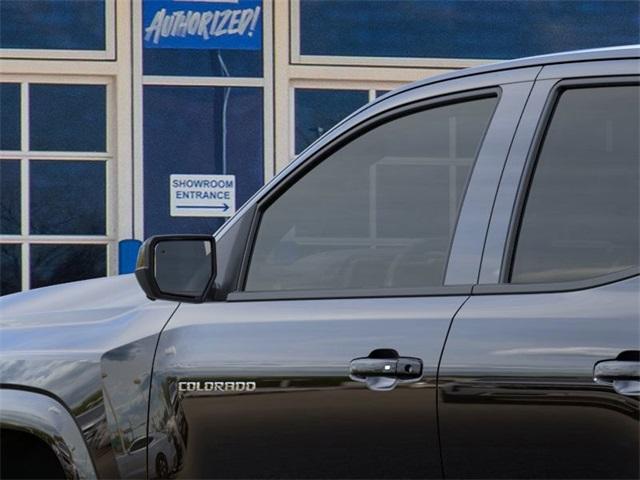 2025 Chevrolet Colorado Vehicle Photo in ENGLEWOOD, CO 80113-6708
