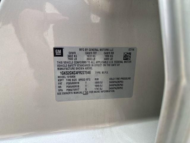 2015 GMC Yukon XL Vehicle Photo in MEDINA, OH 44256-9631