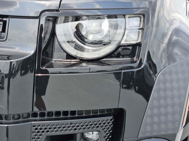 2025 Defender Vehicle Photo in AUSTIN, TX 78717