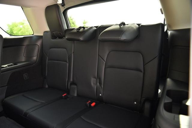 2025 Nissan Pathfinder Vehicle Photo in Ballwin, MO 63011