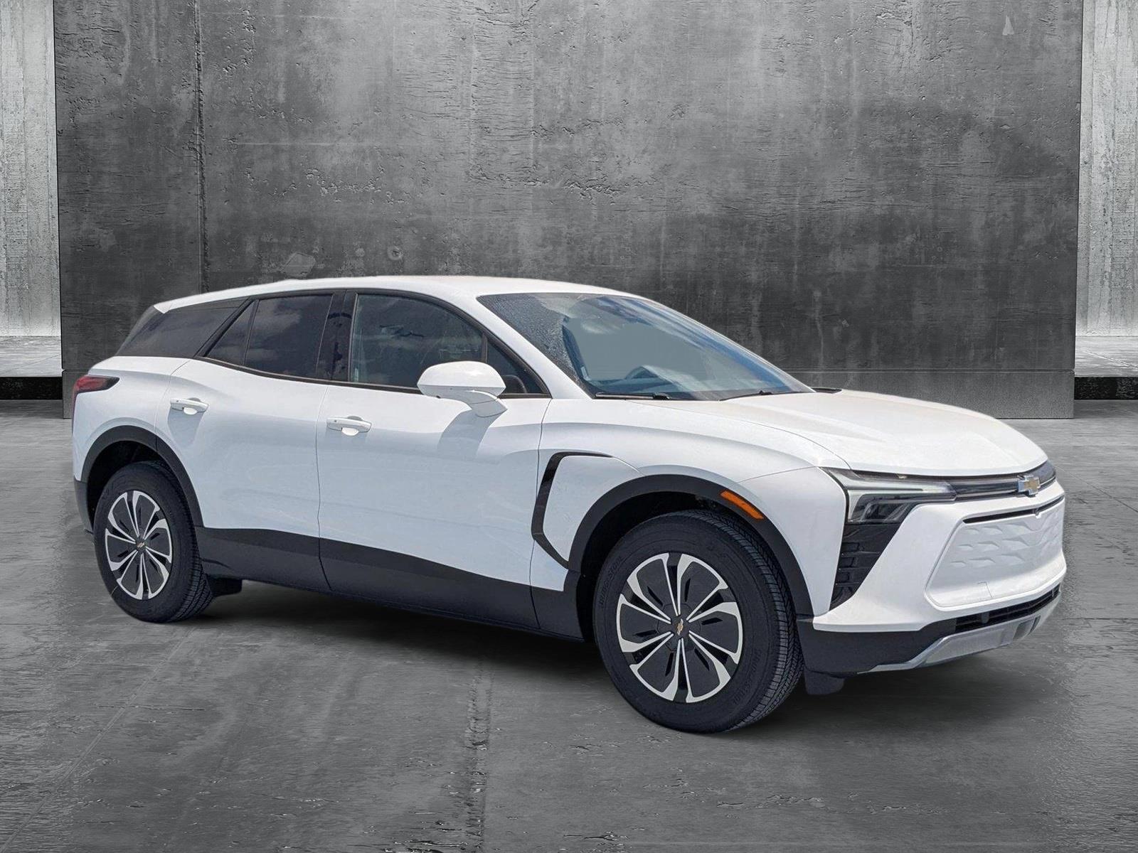 2025 Chevrolet Blazer EV Vehicle Photo in PEMBROKE PINES, FL 33024-6534