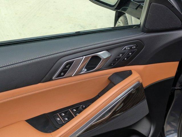 2022 BMW X6 xDrive40i Vehicle Photo in SELMA, TX 78154-1459