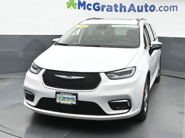 2023 Chrysler Pacifica Vehicle Photo in Cedar Rapids, IA 52402