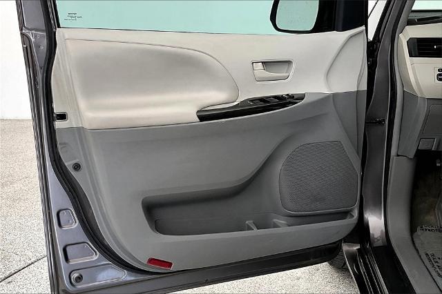 2011 Toyota Sienna Vehicle Photo in Grapevine, TX 76051