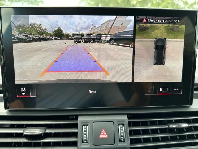 2025 Audi SQ5 Vehicle Photo in HOUSTON, TX 77090