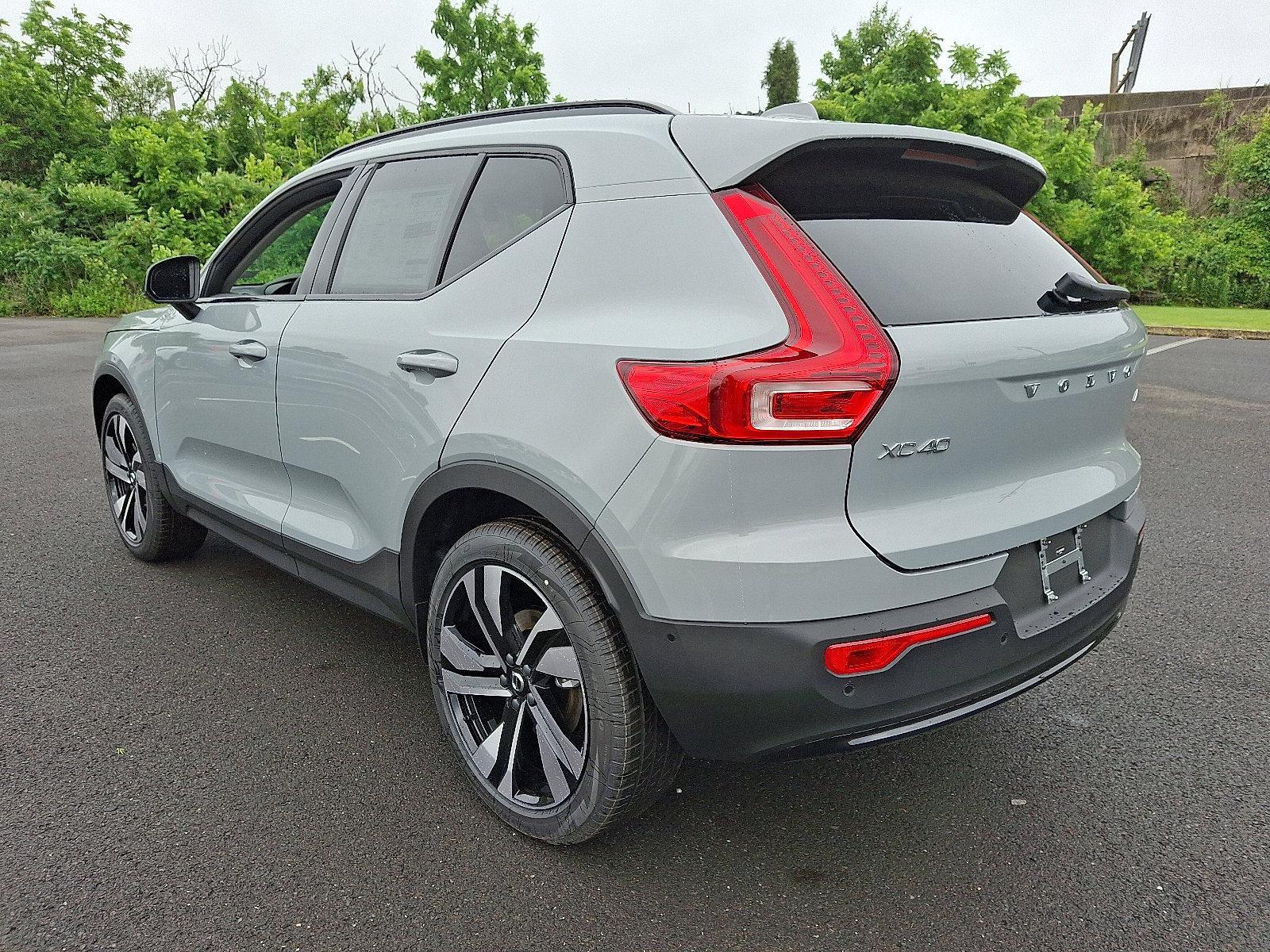 2025 Volvo XC40 Vehicle Photo in Trevose, PA 19053