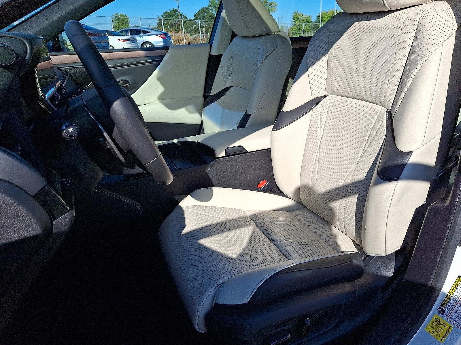 2025 Lexus ES 300h Vehicle Photo in Lancaster, PA 17601