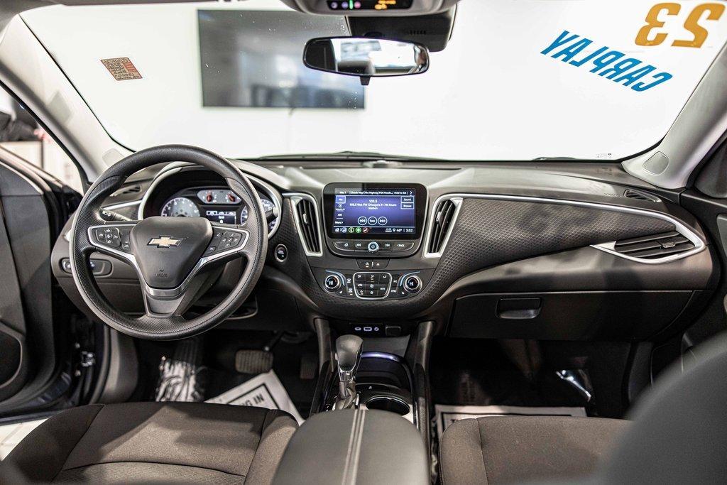 2023 Chevrolet Malibu Vehicle Photo in Saint Charles, IL 60174