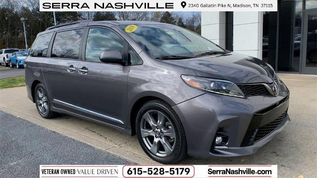 Used 2018 Toyota Sienna SE Premium with VIN 5TDXZ3DC4JS923011 for sale in Madison, TN