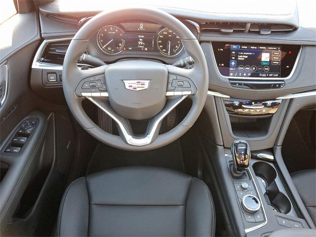 2025 Cadillac XT6 Vehicle Photo in ALLENTOWN, PA 18103-7399