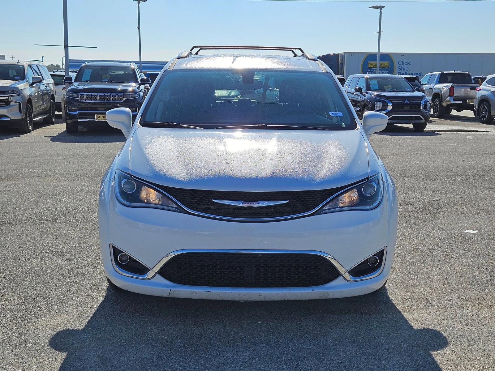 2020 Chrysler Pacifica Vehicle Photo in Seguin, TX 78155