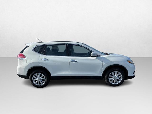 Used 2014 Nissan Rogue S with VIN 5N1AT2MT2EC860592 for sale in Bowling Green, MO