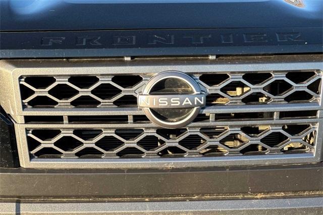 2022 Nissan Frontier Vehicle Photo in ELK GROVE, CA 95757-8703