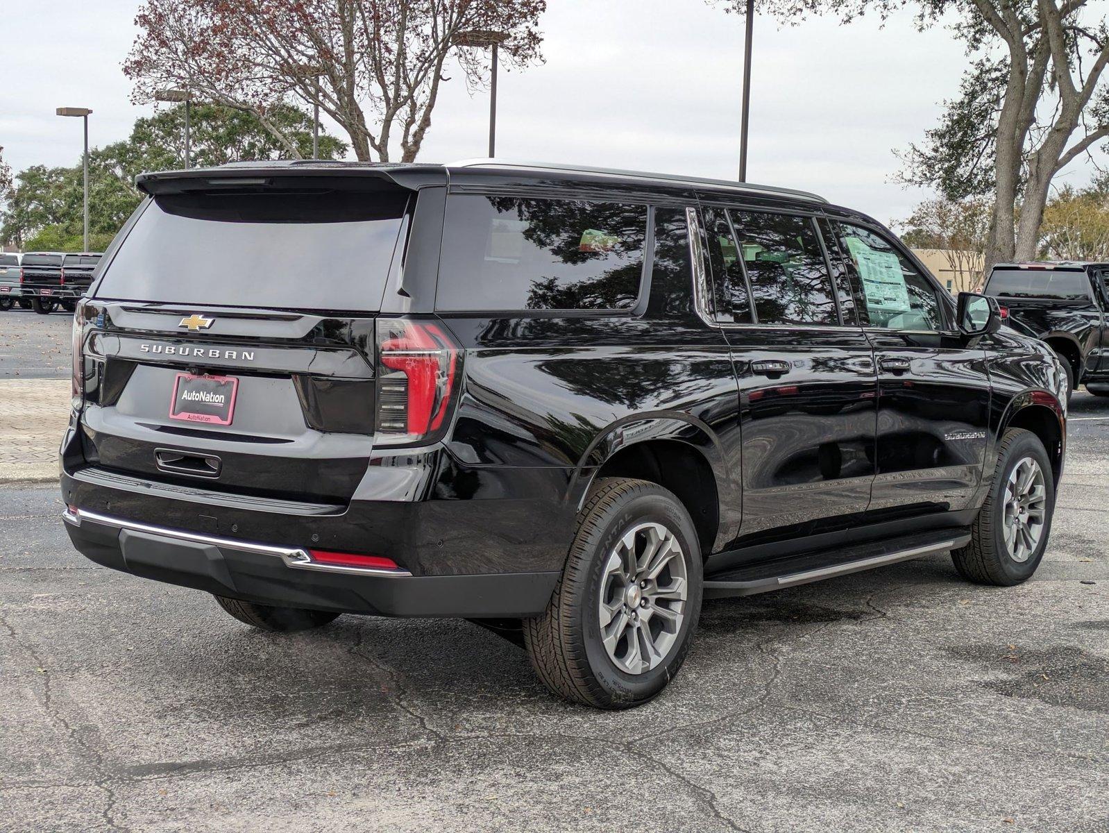 2025 Chevrolet Suburban Vehicle Photo in ORLANDO, FL 32812-3021