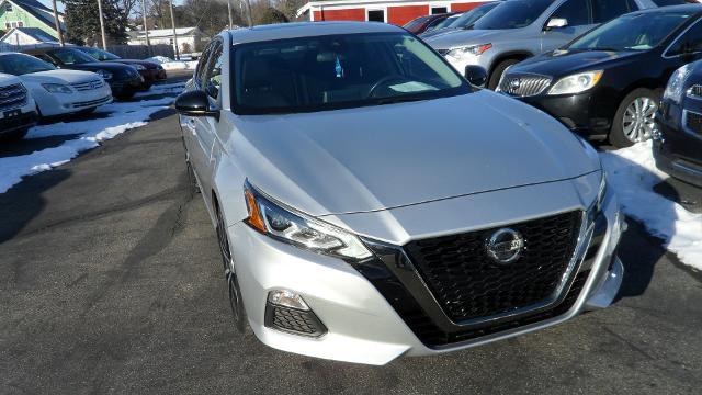 Used 2020 Nissan Altima SR with VIN 1N4BL4CV4LC183572 for sale in Arcanum, OH