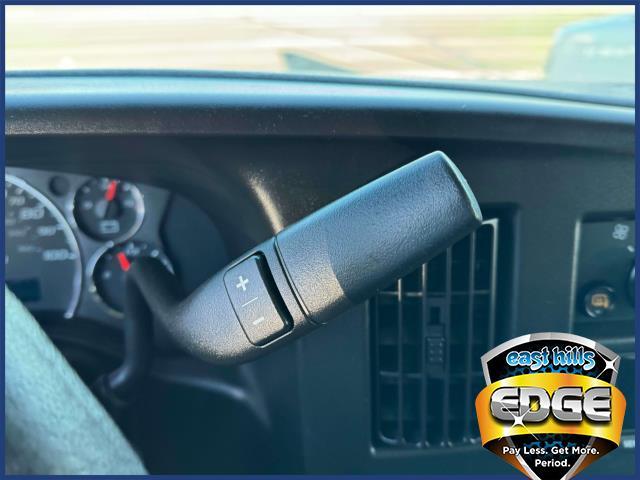 2022 GMC Savana Cargo Van Vehicle Photo in Roslyn, NY 11576