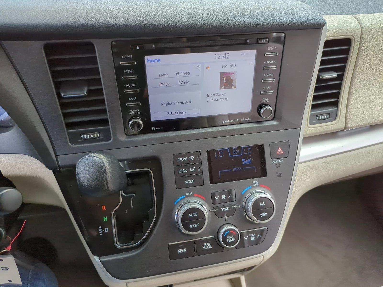 2020 Toyota Sienna Vehicle Photo in Ft. Myers, FL 33907