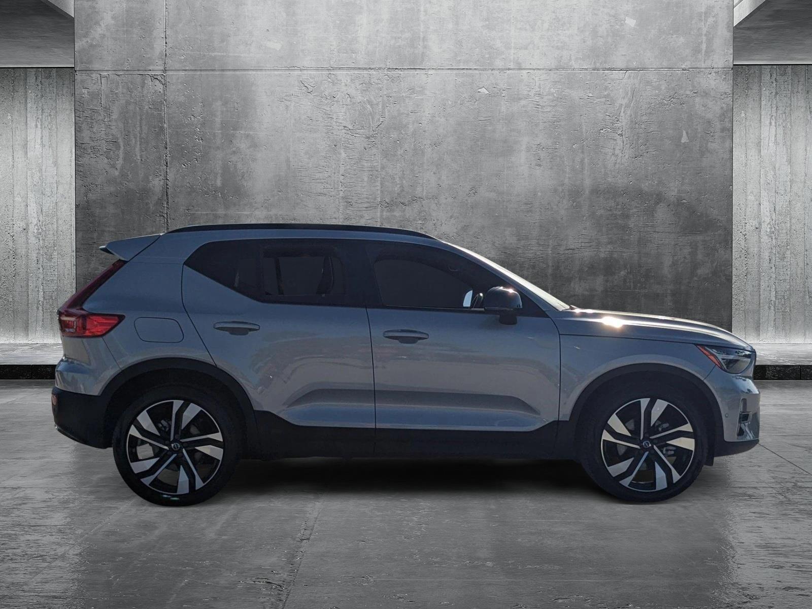 2023 Volvo XC40 Vehicle Photo in Davie, FL 33331