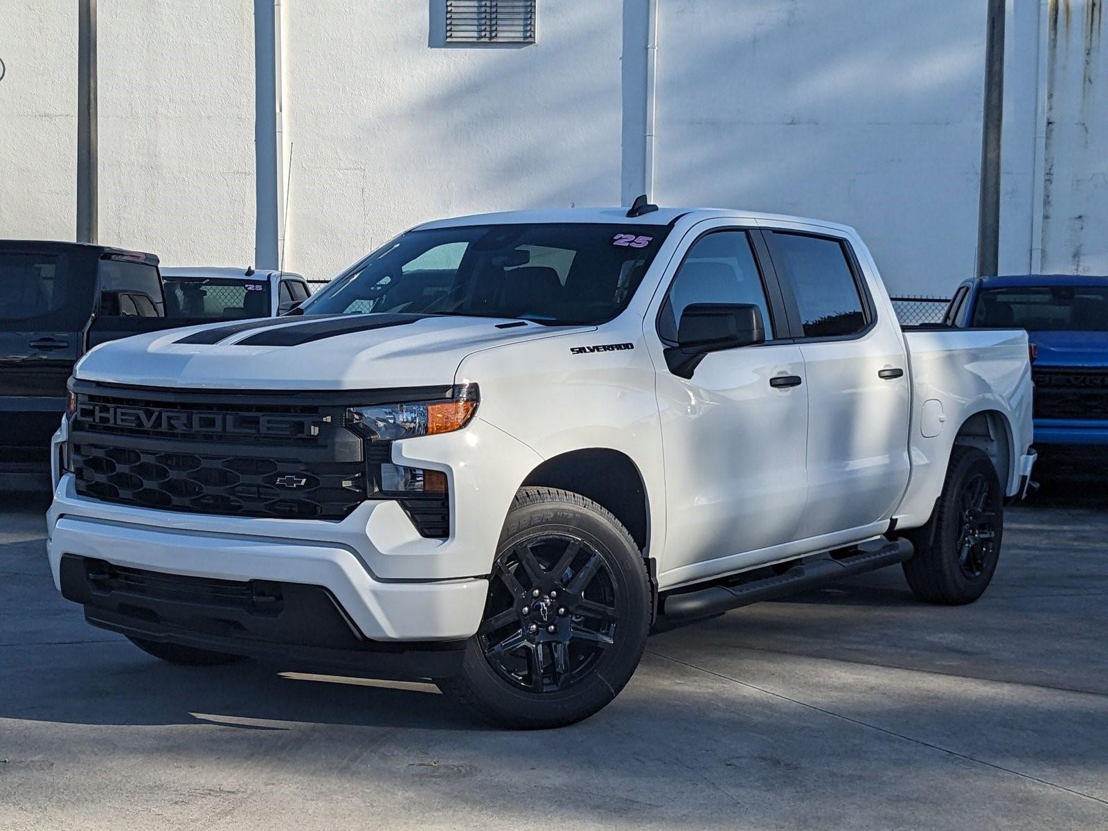 2025 Chevrolet Silverado 1500 Vehicle Photo in MIAMI, FL 33172-3015