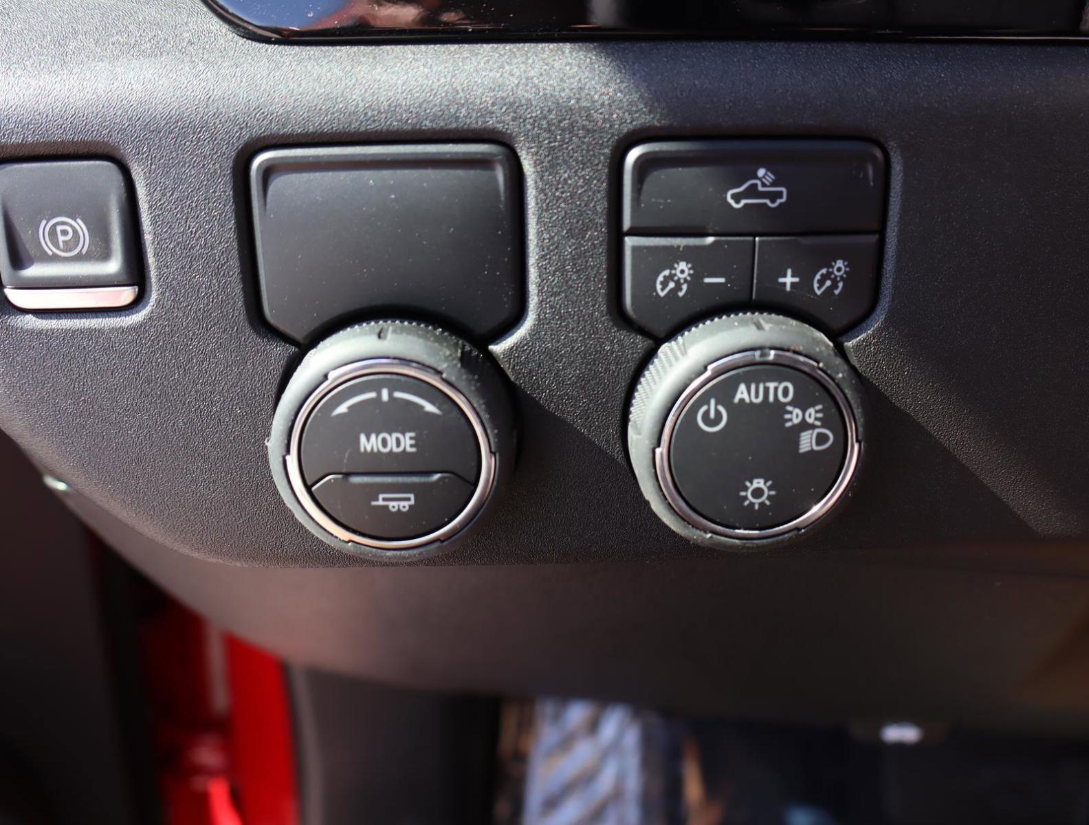 2025 Chevrolet Silverado 1500 Vehicle Photo in LOS ANGELES, CA 90007-3794