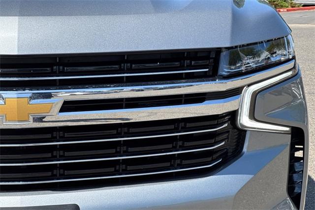 2023 Chevrolet Suburban Vehicle Photo in ELK GROVE, CA 95757-8703