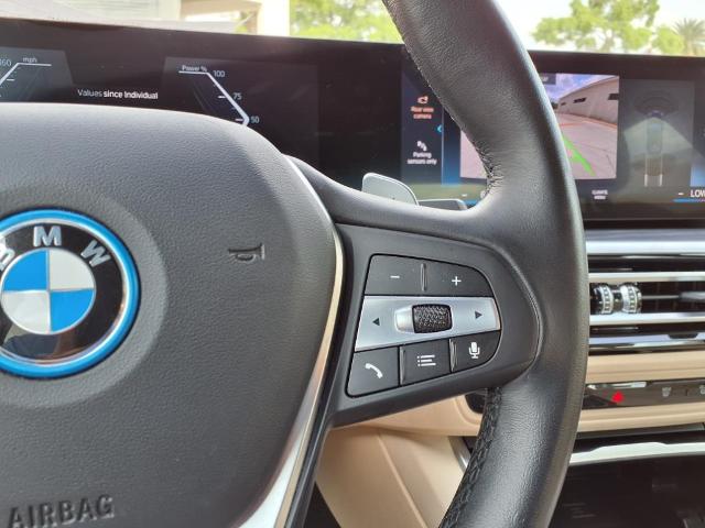 2024 BMW 330e Vehicle Photo in Tampa, FL 33612
