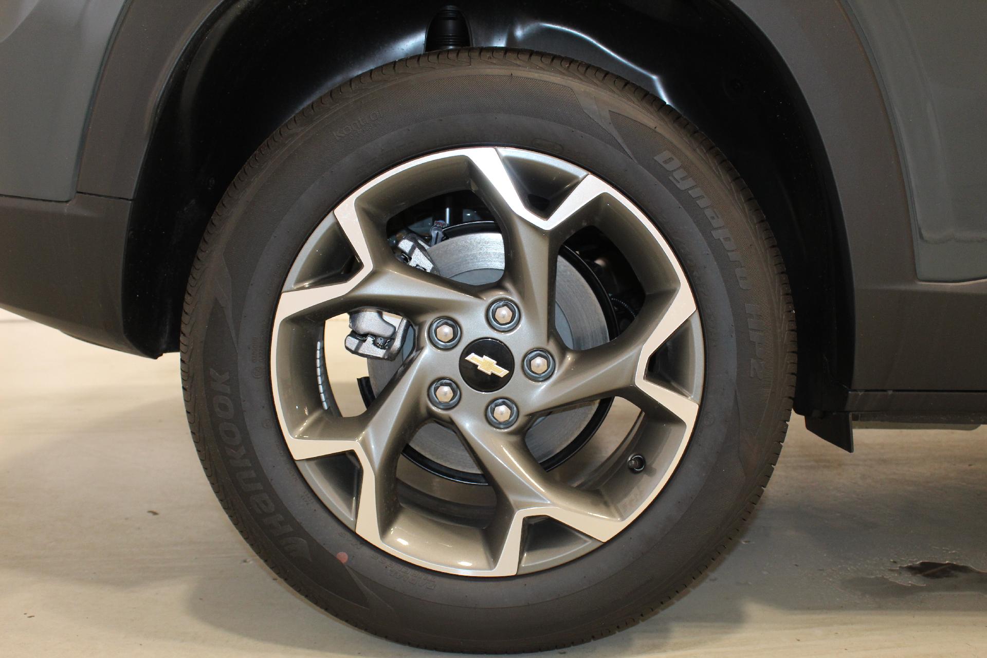 2025 Chevrolet Trax Vehicle Photo in NORTHAMPTON, MA 01060-1120