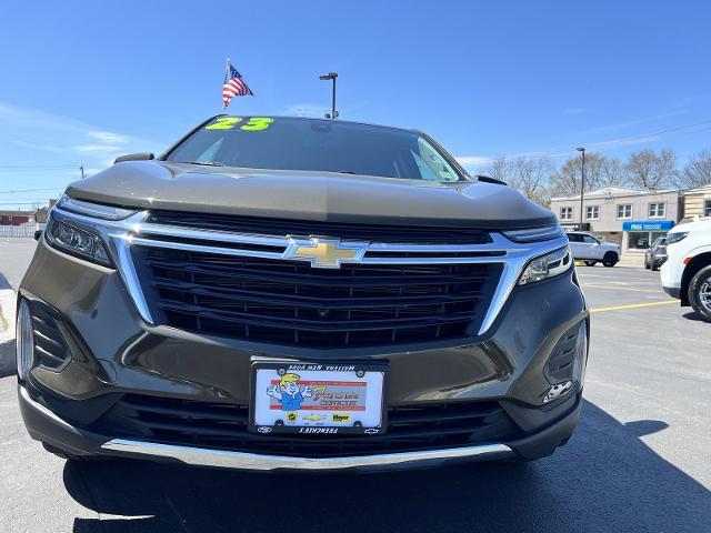 2023 Chevrolet Equinox Vehicle Photo in MASSENA, NY 13662-2255