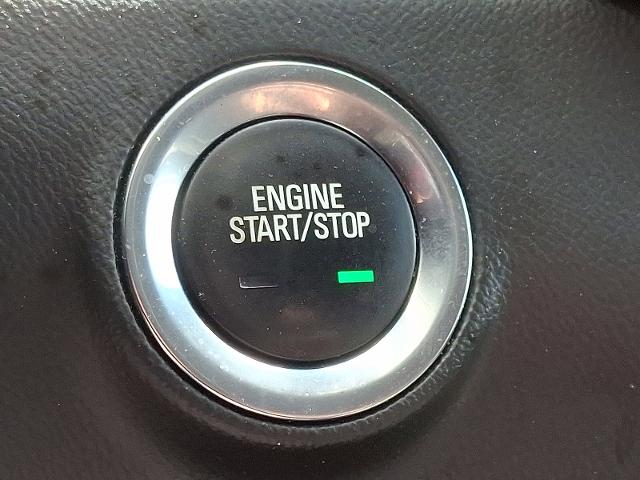 2022 GMC Terrain Vehicle Photo in TREVOSE, PA 19053-4984