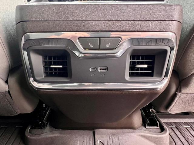 2025 GMC Sierra 1500 Vehicle Photo in EFFINGHAM, IL 62401-2832