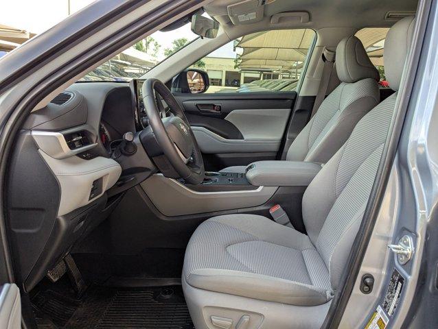 2022 Toyota Highlander Vehicle Photo in San Antonio, TX 78230