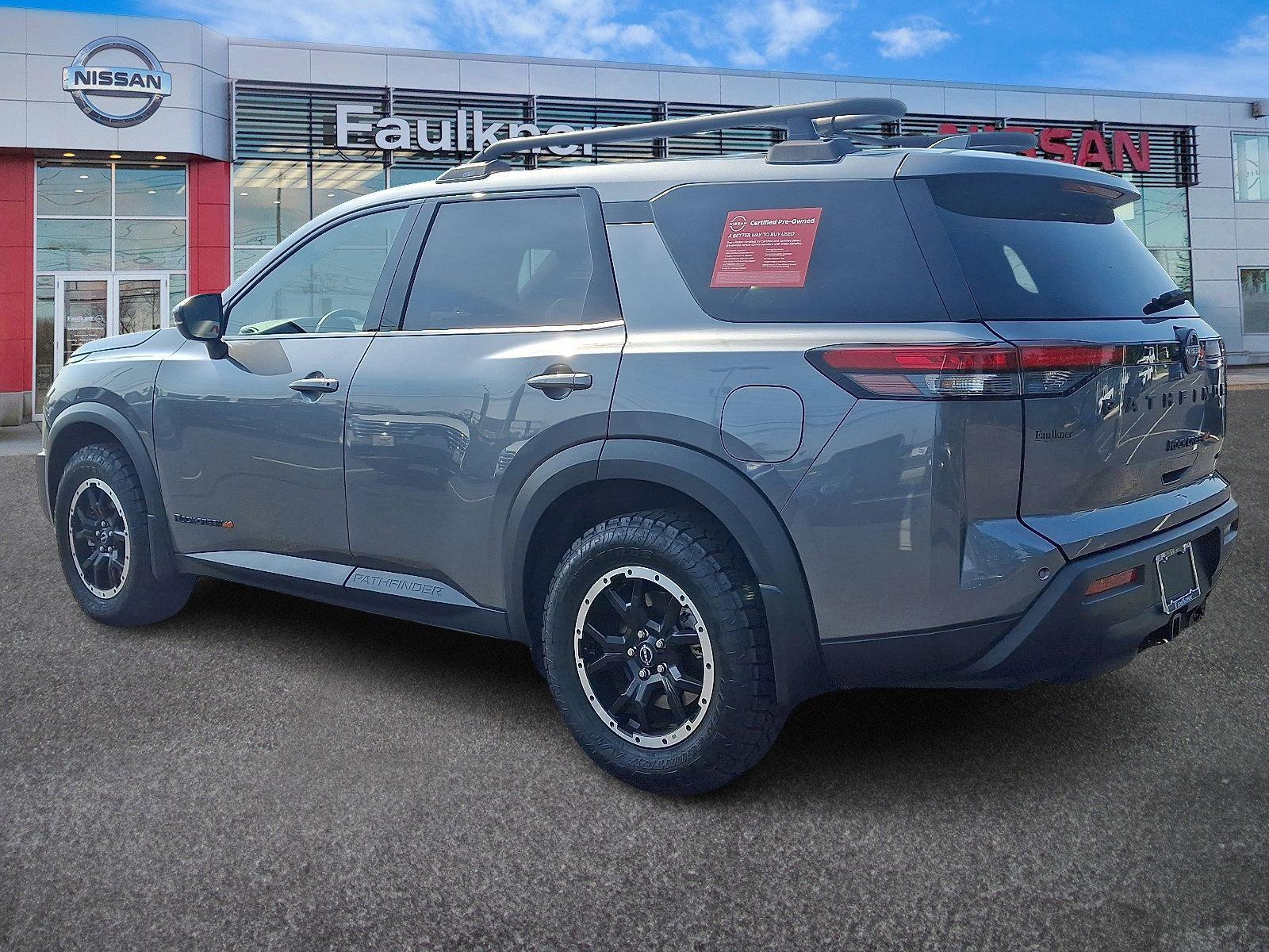 2024 Nissan Pathfinder Vehicle Photo in Harrisburg, PA 17111-1033