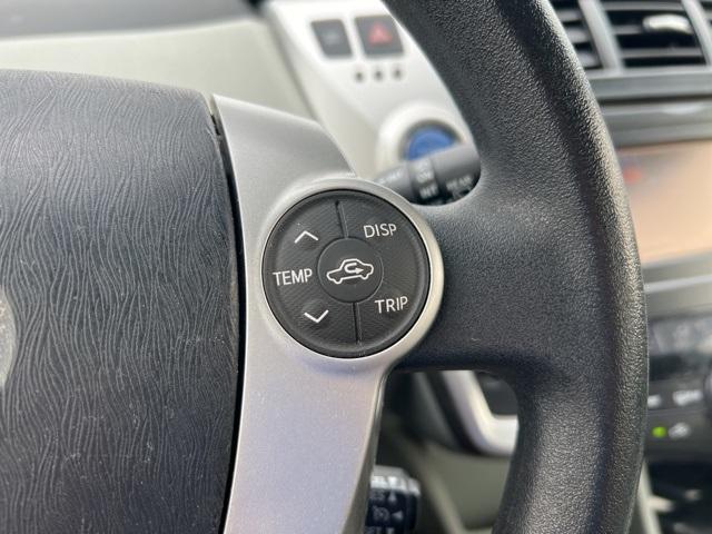 2014 Toyota Prius v Vehicle Photo in GREEN BAY, WI 54304-5303