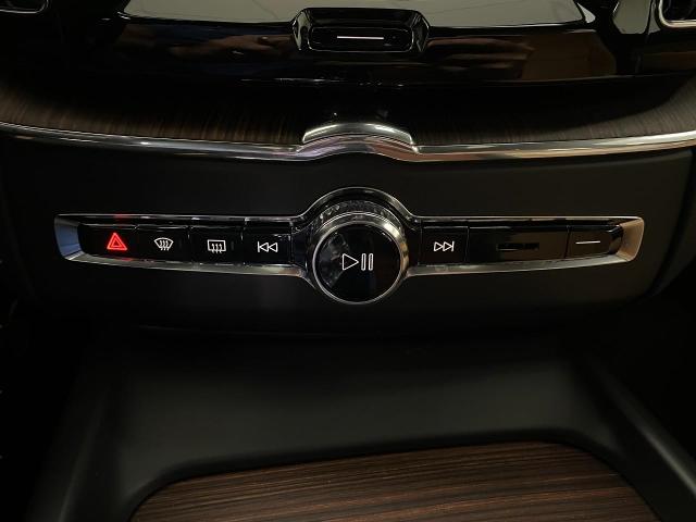 2024 Volvo XC60 Recharge Plug-In Hybrid Vehicle Photo in Appleton, WI 54913