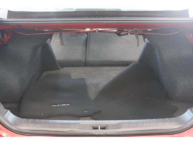 2013 Nissan Altima Vehicle Photo in Green Bay, WI 54304