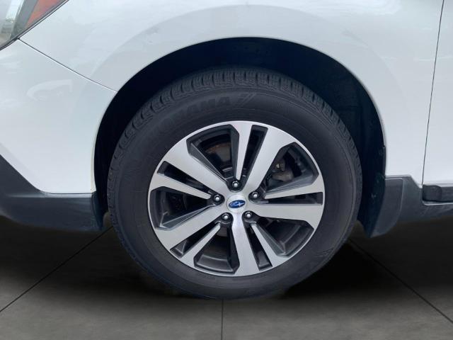 2018 Subaru Outback Vehicle Photo in APPLETON, WI 54914-4656