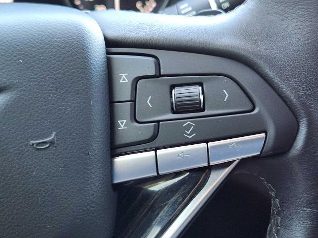 2022 Cadillac XT6 Vehicle Photo in DENTON, TX 76210-9321