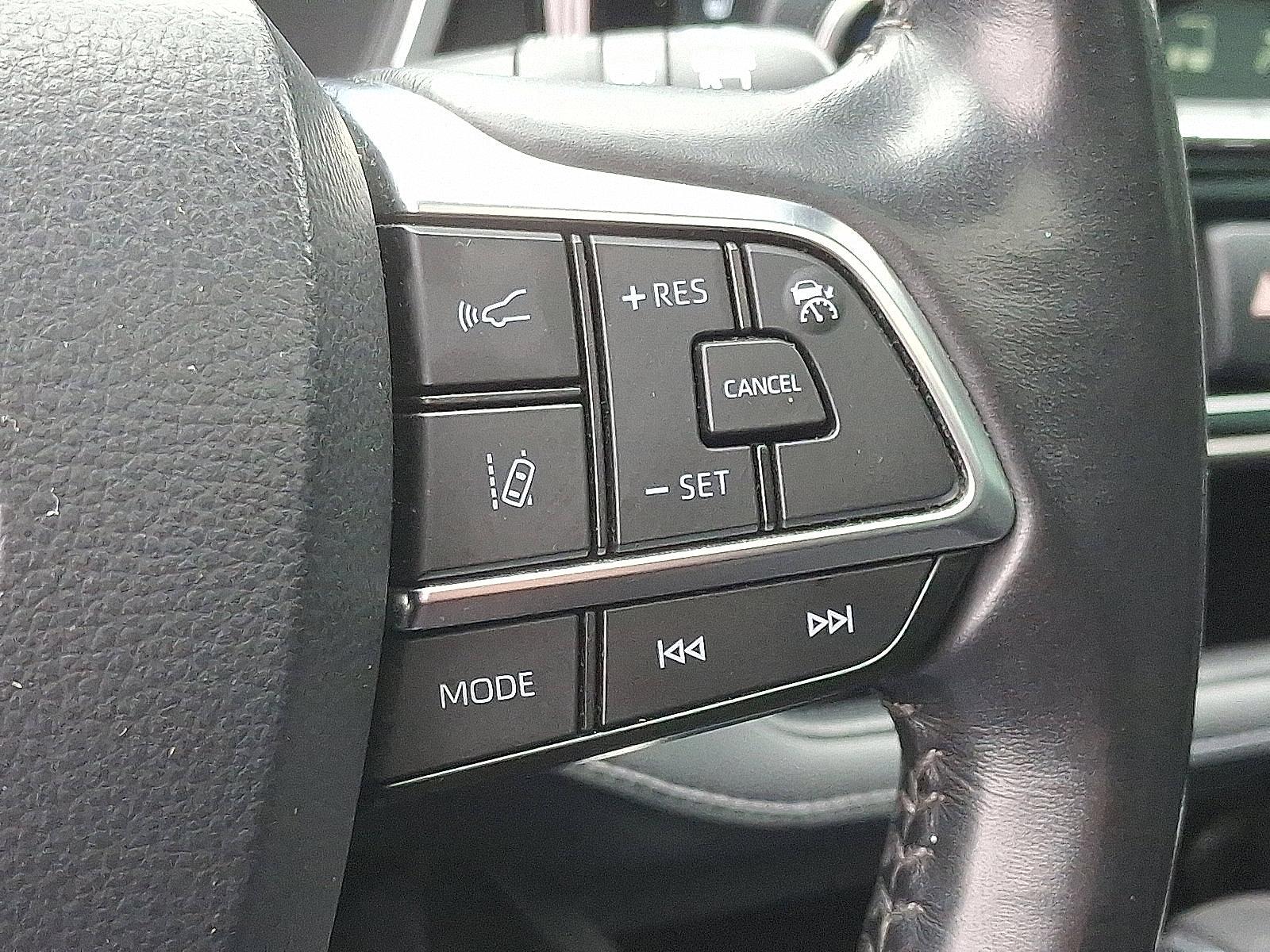2021 Toyota Highlander Vehicle Photo in Trevose, PA 19053