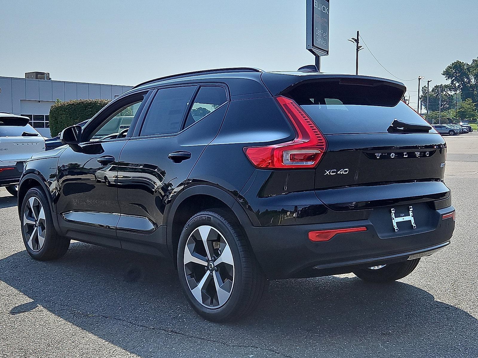 2026 Volvo XC40 Vehicle Photo in Trevose, PA 19053