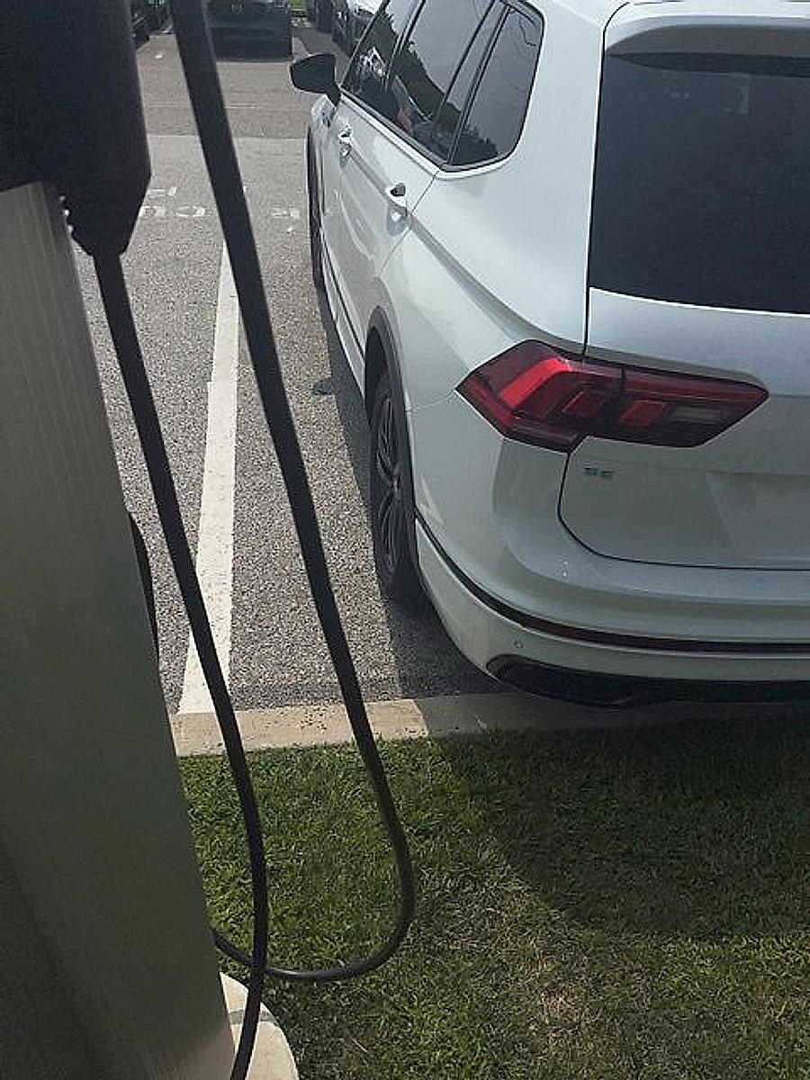 2022 Volkswagen Tiguan Vehicle Photo in Trevose, PA 19053