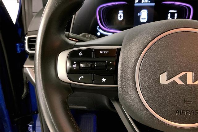 2024 Kia Sportage Vehicle Photo in Lees Summit, MO 64086